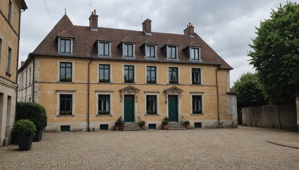 Le ravalement à orléans : alliez esthétique et protection