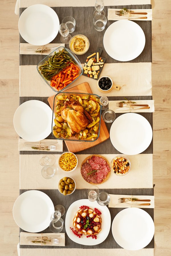 Créer une table élégante : astuces pour un dîner inoubliable